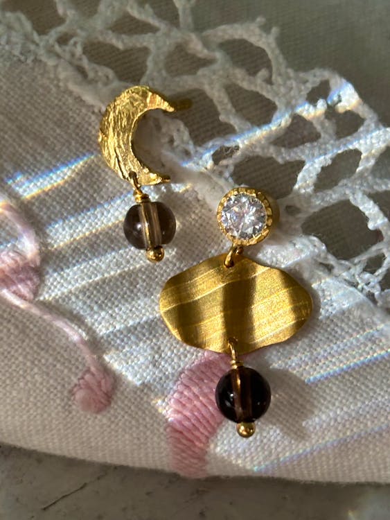 STINE A Jewelry Petit Claire de Lune Earring Mocha — Örhängen